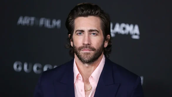 jake gyllenhaal age